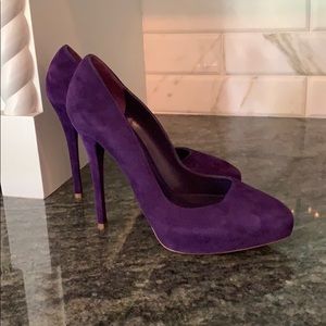Ralph Lauren Collection suede pumps
